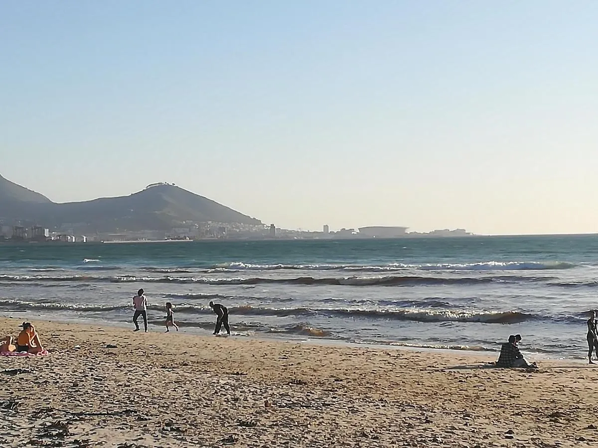 A310 Lagoon Beach Apartment & Spa Cape Town 2*,  South Africa